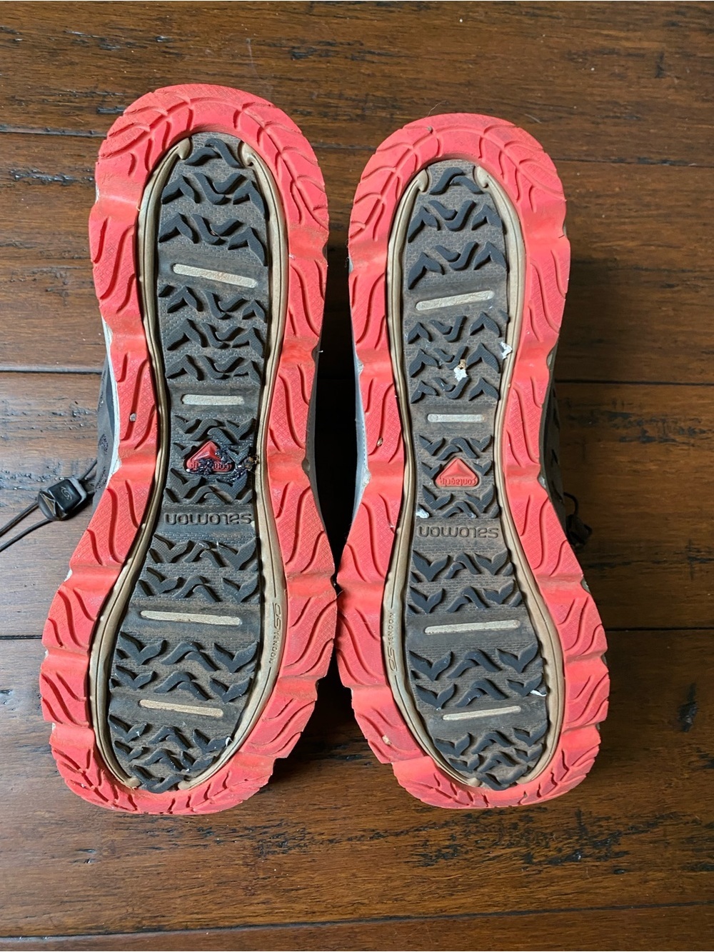Salomon Black Trail Shoes with Pink Lining - Picture 4 of 5